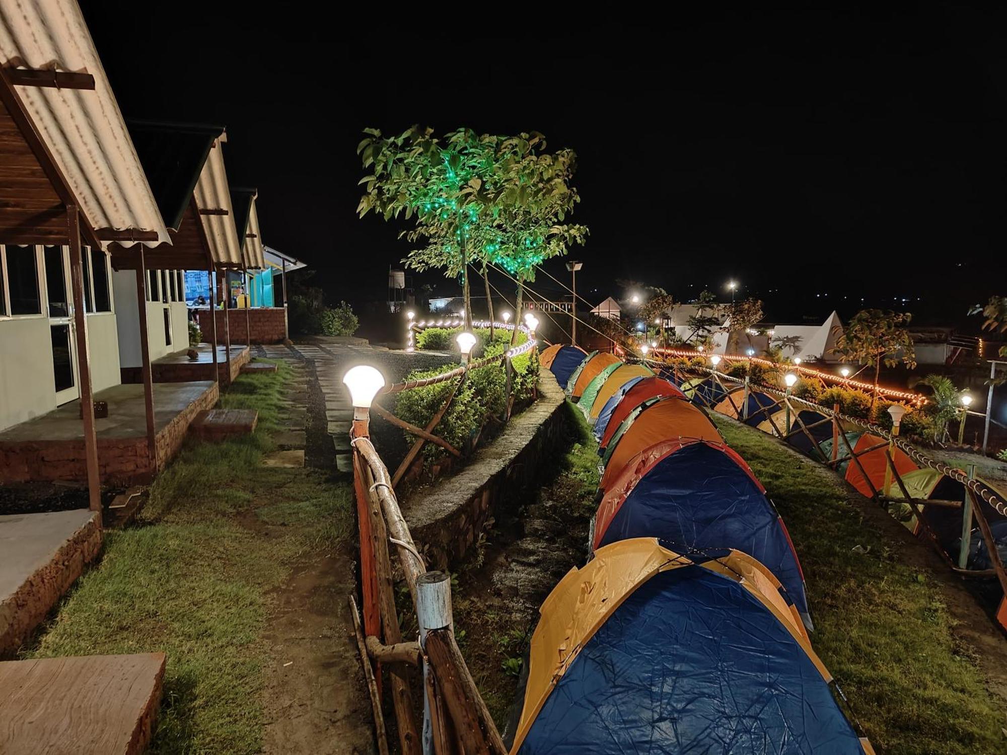 Shelby Pawana Lake Cottages & Camping Tents لونافالا المظهر الخارجي الصورة