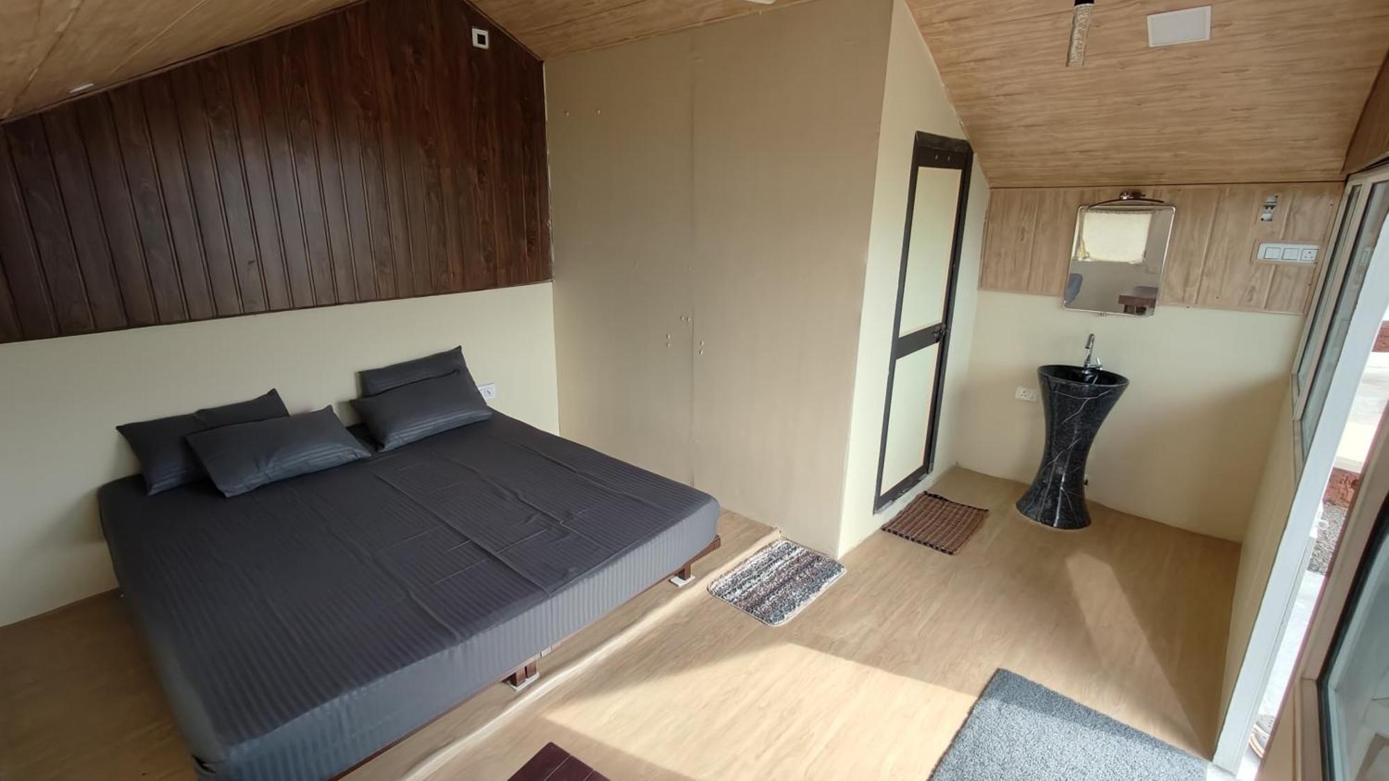 Shelby Pawana Lake Cottages & Camping Tents لونافالا المظهر الخارجي الصورة