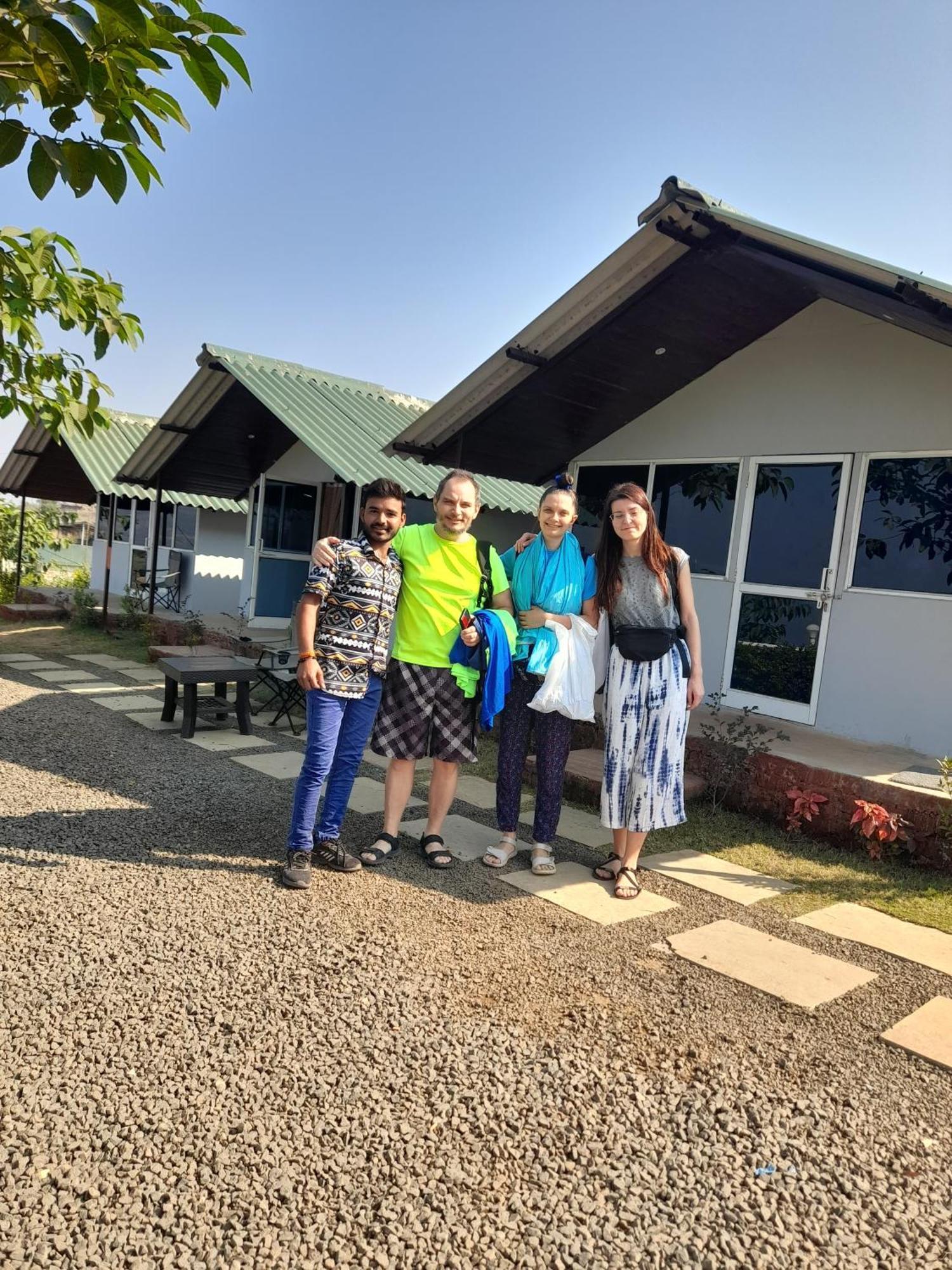 Shelby Pawana Lake Cottages & Camping Tents لونافالا المظهر الخارجي الصورة
